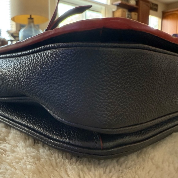 Authentic Louis Vuitton Pochette Metis in Marine Rouge Empriente Leather. EUC - Picture 14 of 16